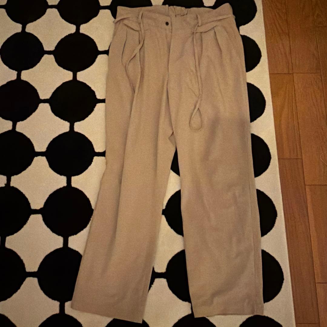 年末までの出品　ベージュ ワイドパンツ トワロニエ