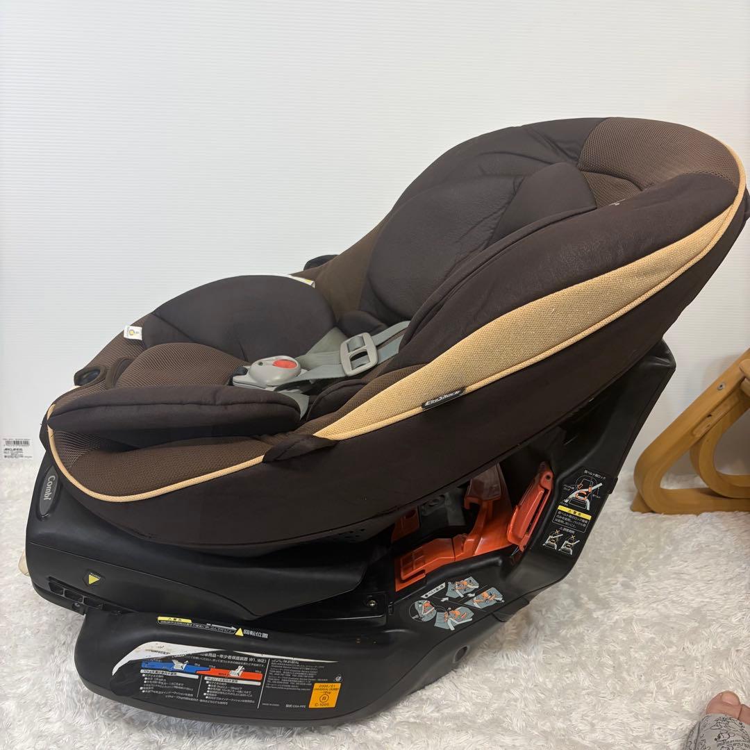 Combi コンビ ゼウスターン EG ZZ チャイルドシート　回転