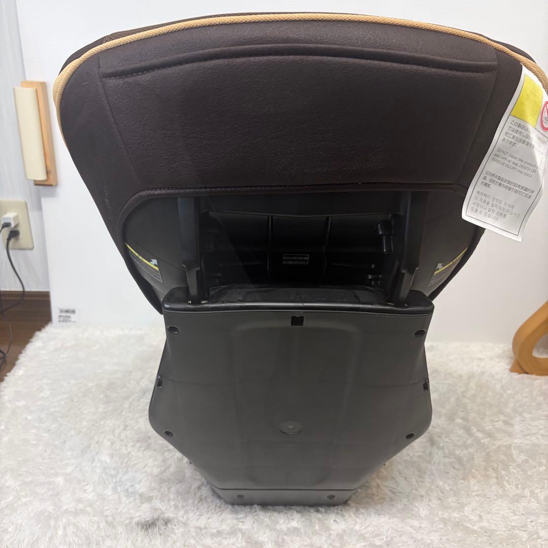 Combi コンビ ゼウスターン EG ZZ チャイルドシート　回転