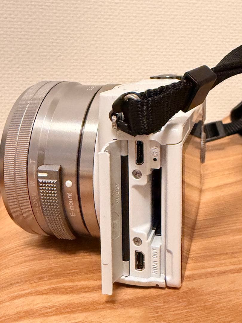 SONY ミラーレス一眼 NEX-3N ホワイト