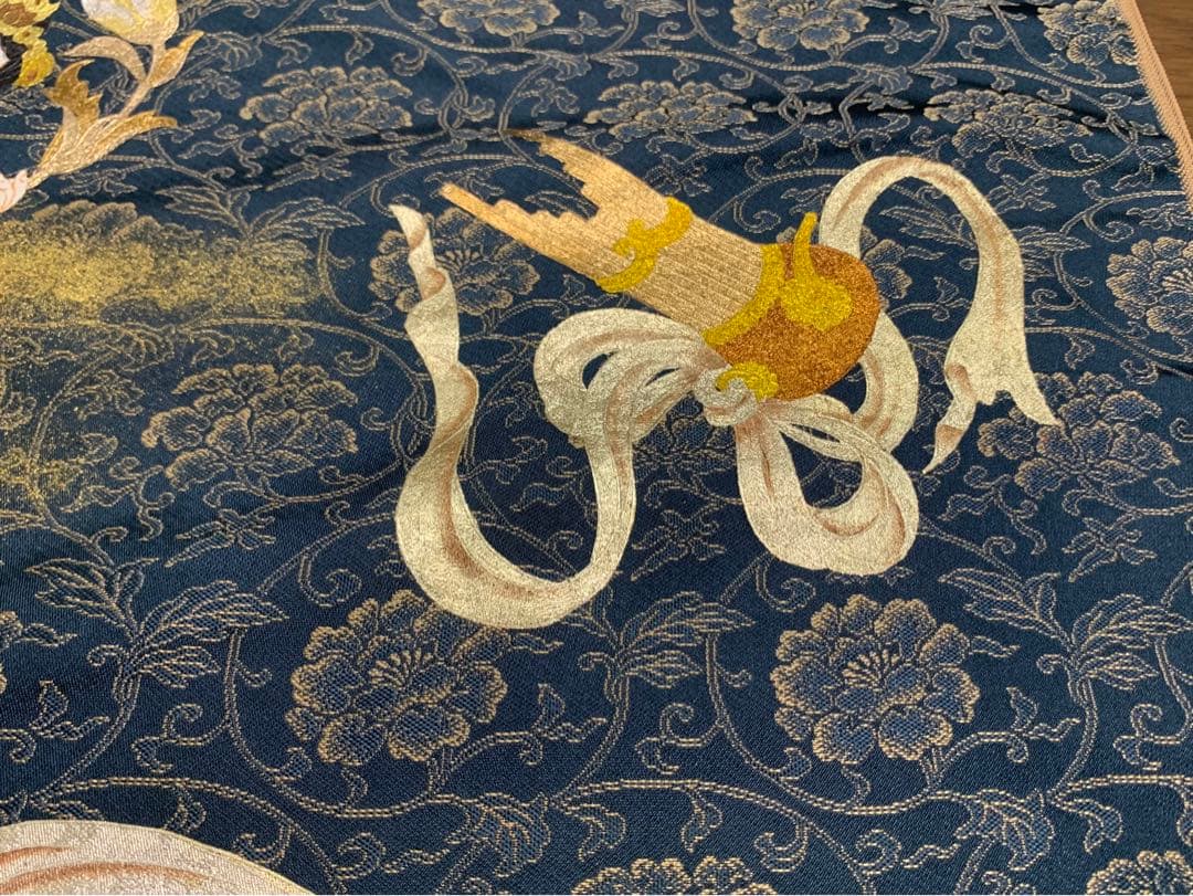 値下げ依頼 金蘭地に金彩箔天女と雅楽器！