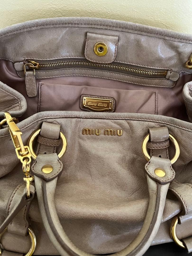 値下げ▶︎miumiu ミュウミュウ ヴィッテロ ハンドバッグ ショルダーバッグ
