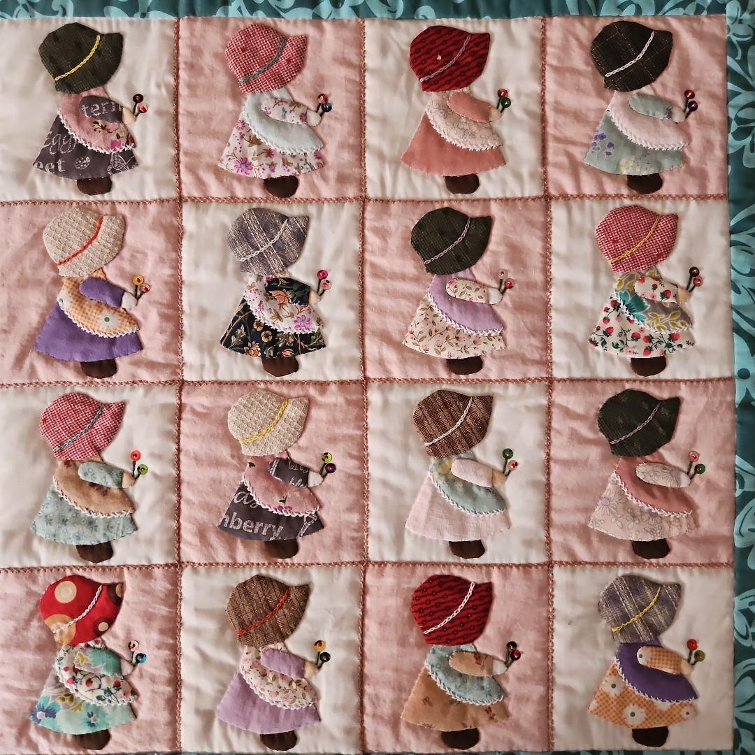 ✨16人のスーちゃん✨パッチワークタペストリー