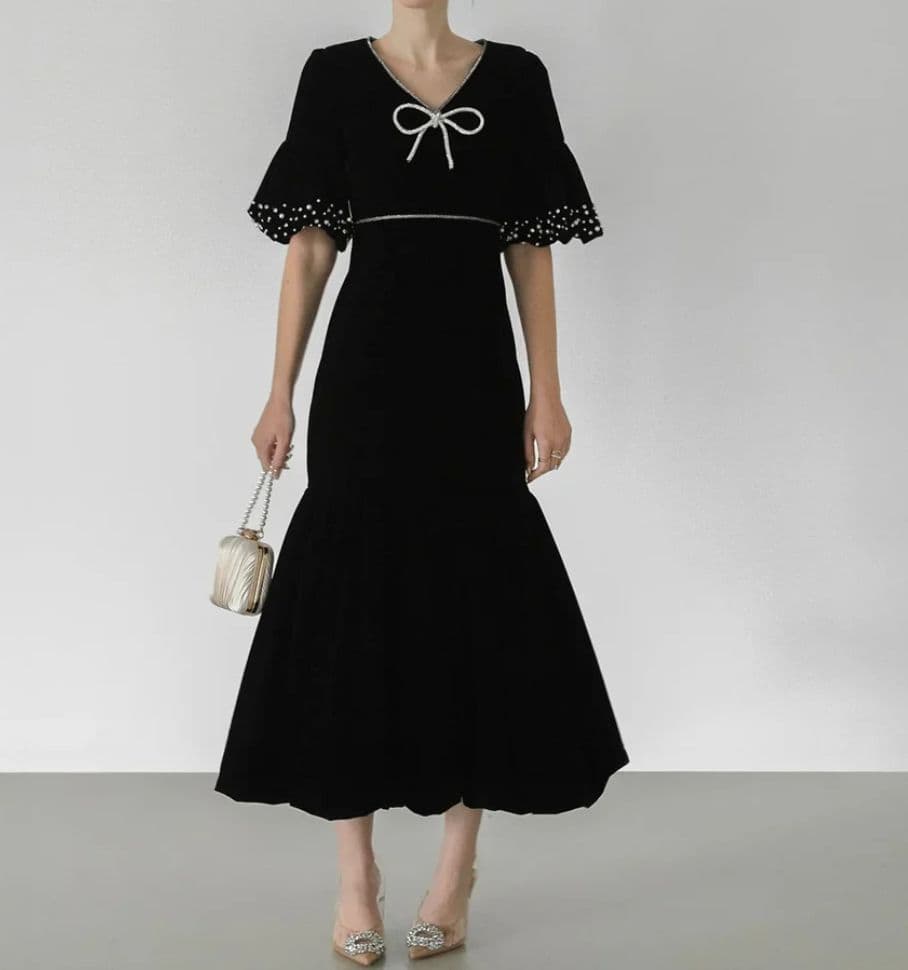 Leja ベロアドレス　ギャザーワンピース　パールストーンリボン