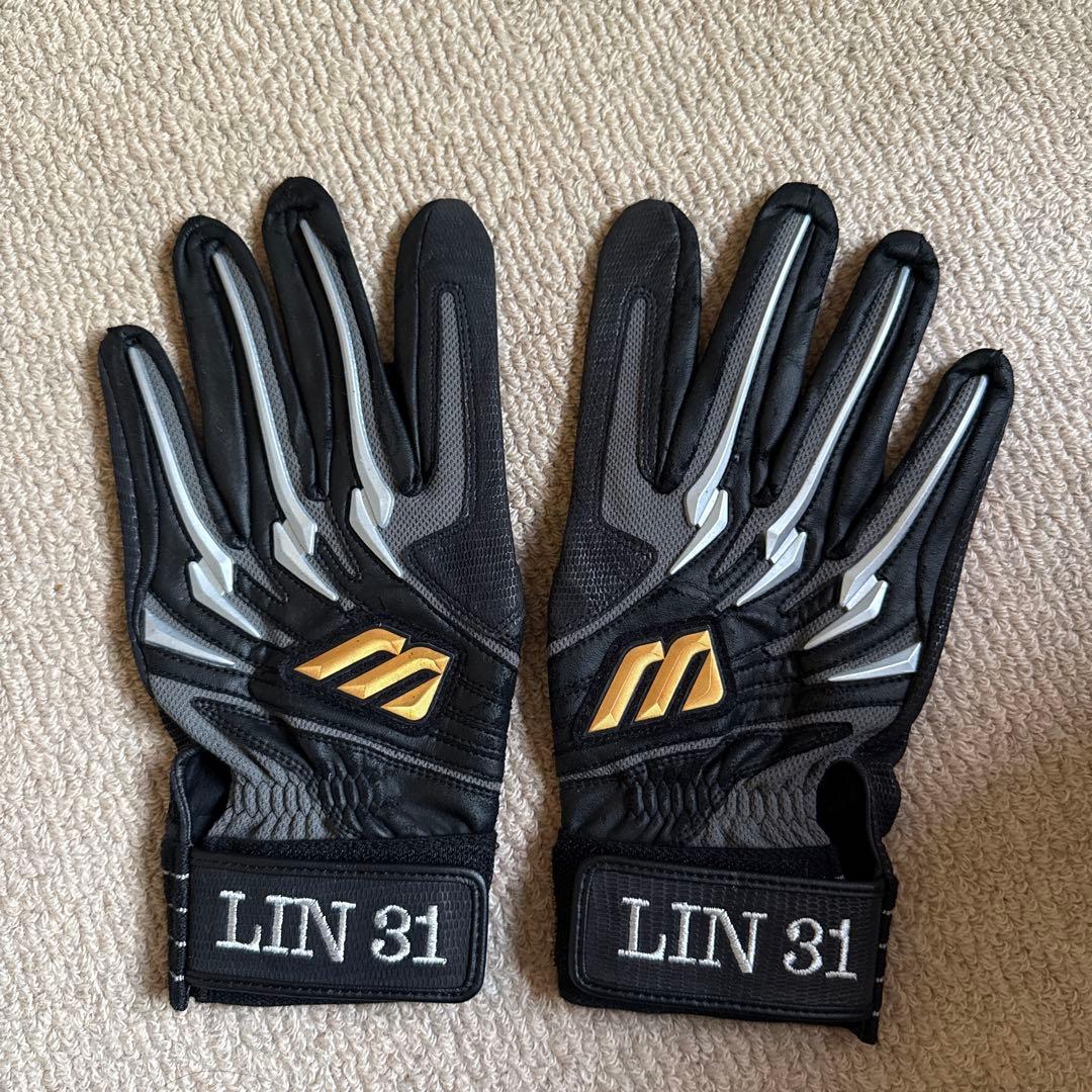 阪神タイガース　 LIN選手サイン入り 手袋