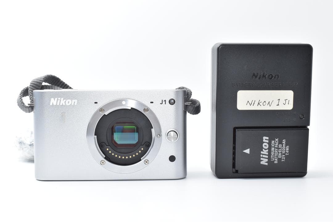 【美品】Nikon 1 J1 シルバー ボディ