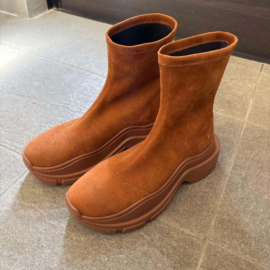 美品　YELLO ソックスブーツ