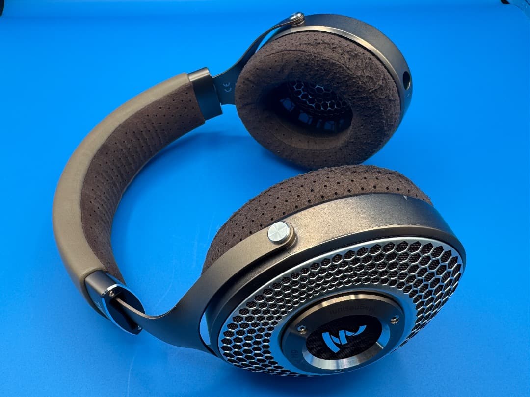 【国内正規品】Focal Clear MG 開放型ヘッドホン 完品【美品】