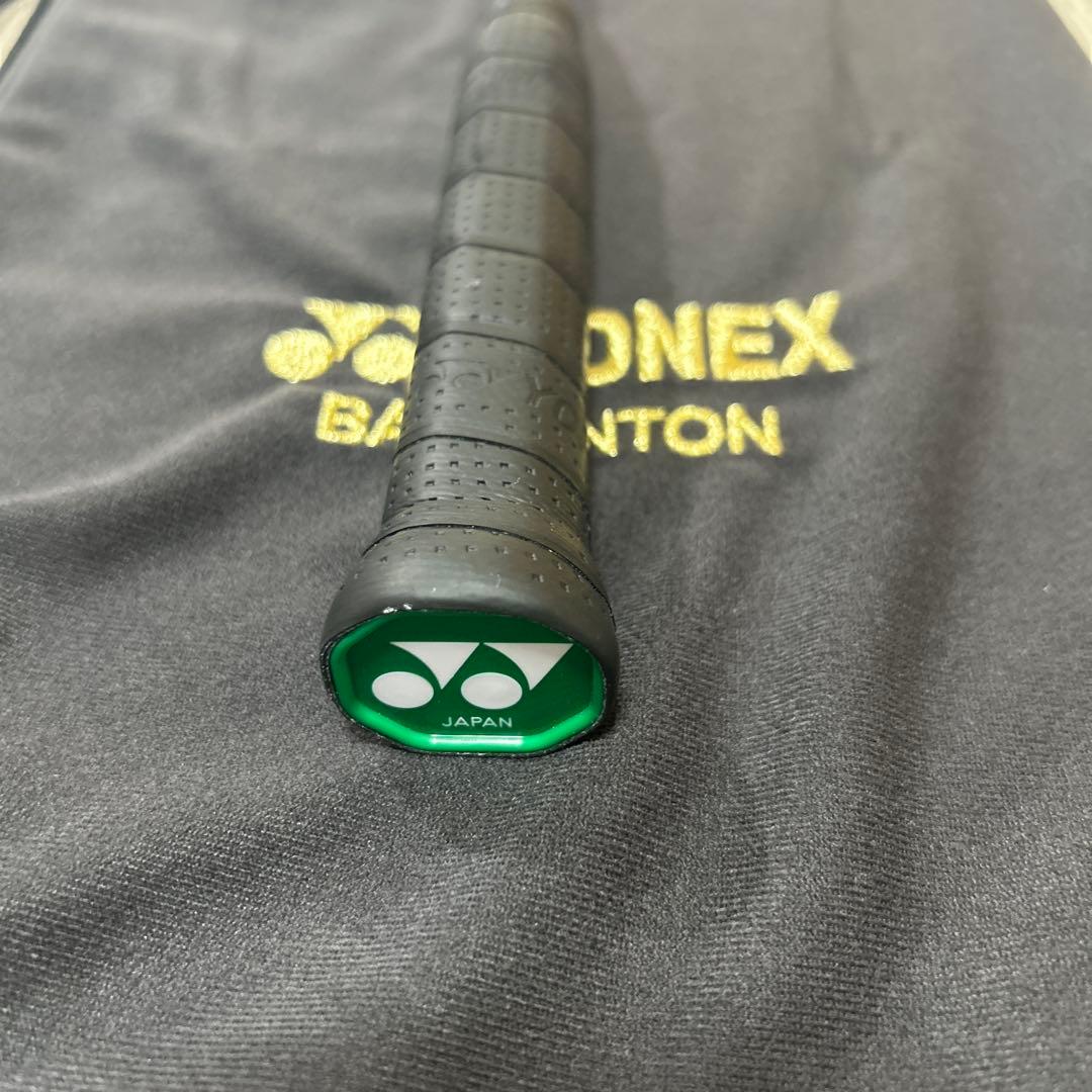 YONEXバドミントンアストロクス77pro4U6