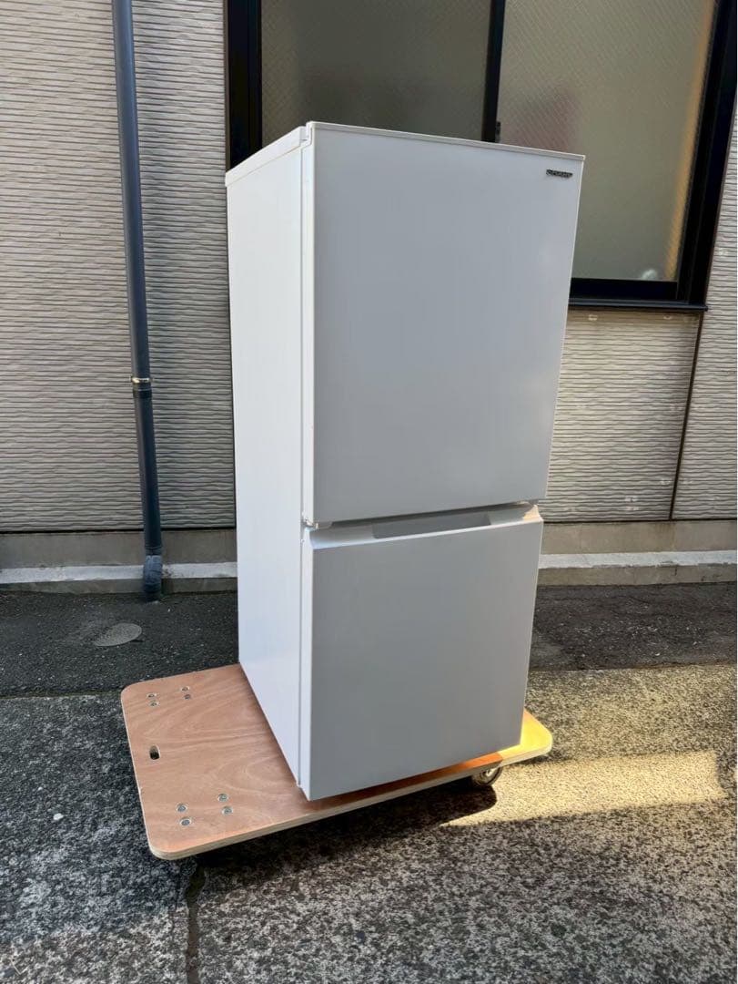 【送料確認】SHARP 冷蔵庫 SJ-D15J-W 152L 2023年製