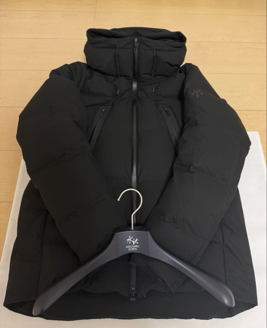 2024水沢ダウン　マウンテニア　Oサイズ