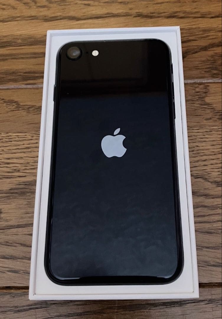 iPhoneSE3 超美品 ブラック あいふぉん 傷汚れなし 綺麗