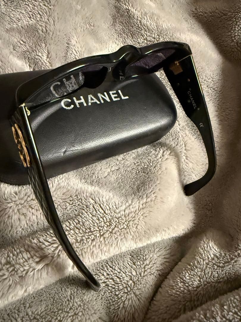 CHANEL シャネル ブラックサングラス マトラッセ
