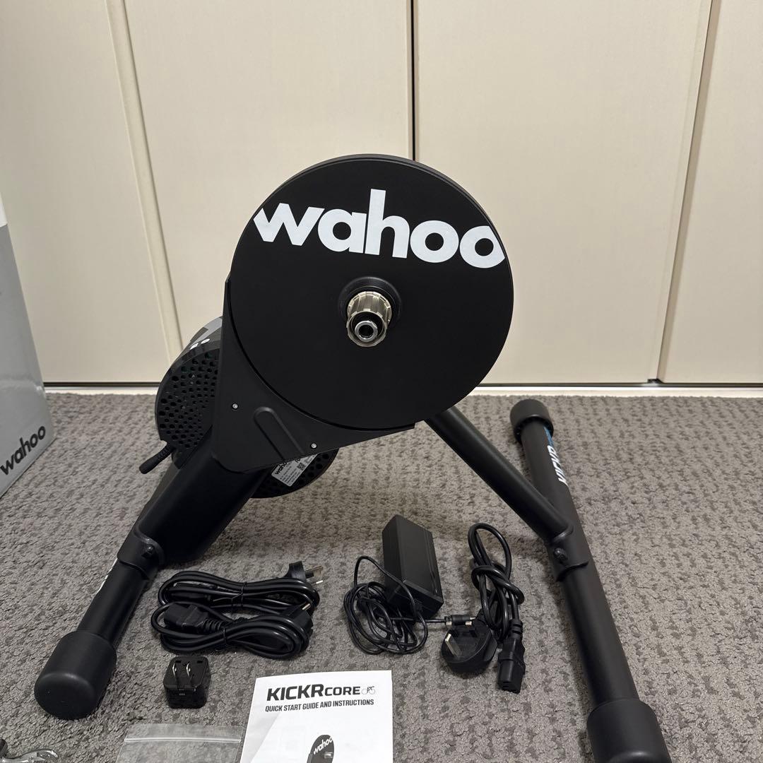 Wahoo KICKR CORE スマートバイクトレーナー