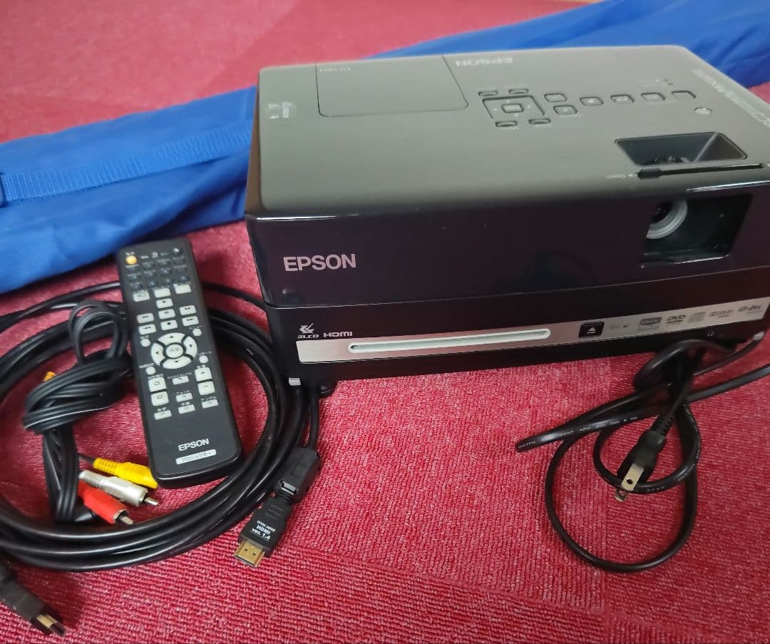 EPSON　プロジェクター＆スクリーン　セット