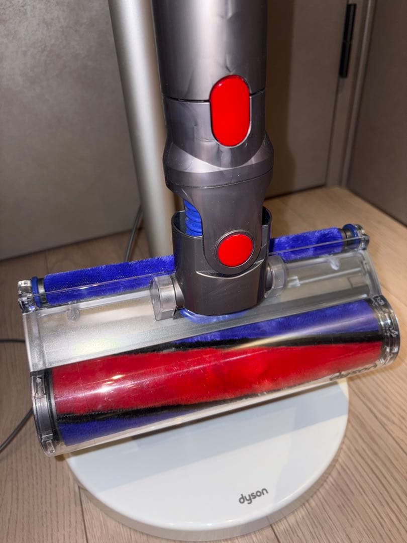 【純正充電ドック付】【美品】dyson Ꮩ11 fluffy+ SV14