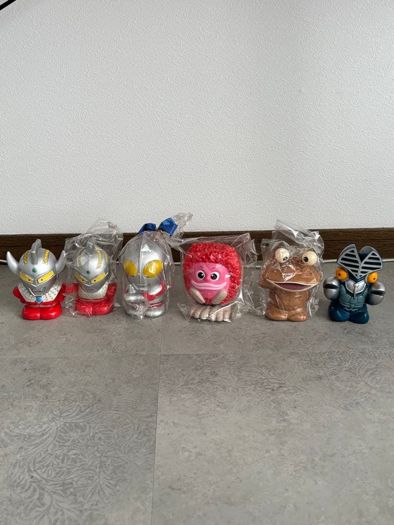 ウルトラマンソフビ貯金箱 6体セット 大和銀行