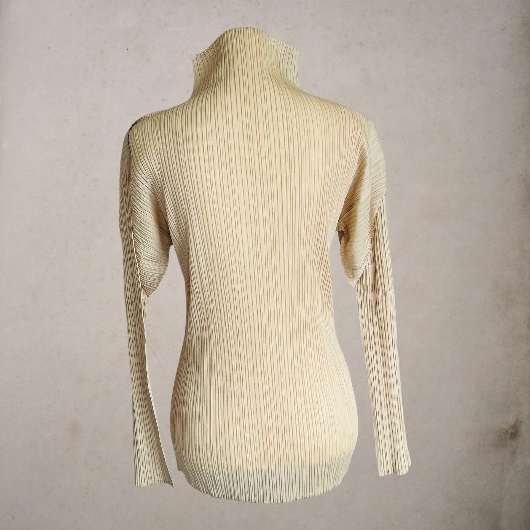 PLEATS PLEASE 長袖 ベージュ カットソー 軽く暖か✨重ね着に◎