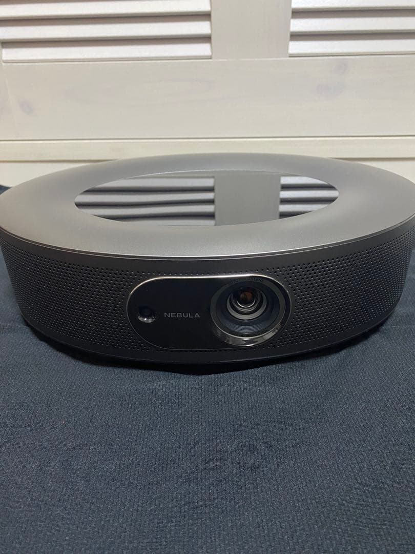 Anker Nebula Cosmos プロジェクター