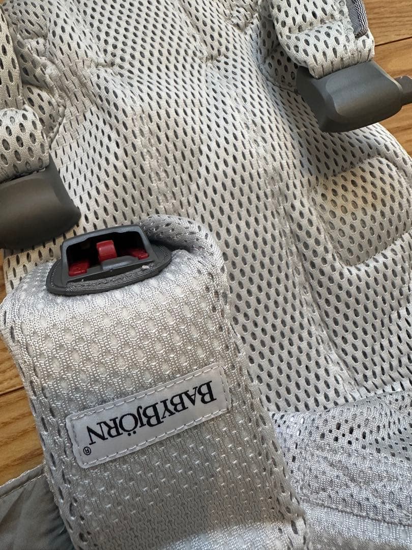 専用⚫︎試着のみ超美品⚫︎BABYBJÖRN ベビーキャリアONE KAI グレー