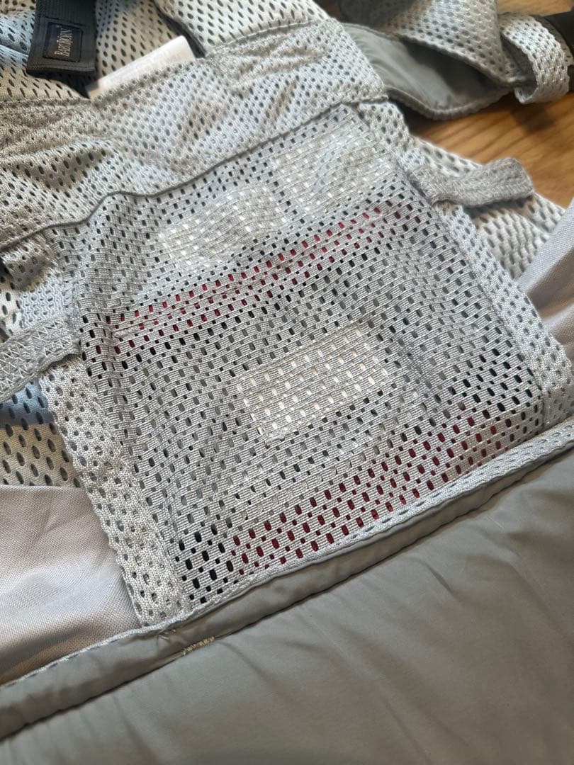 専用⚫︎試着のみ超美品⚫︎BABYBJÖRN ベビーキャリアONE KAI グレー