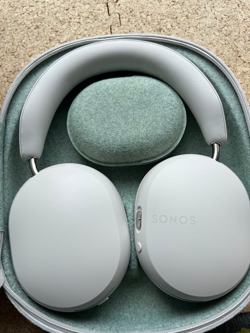 Sonos Ace ヘッドホン　白