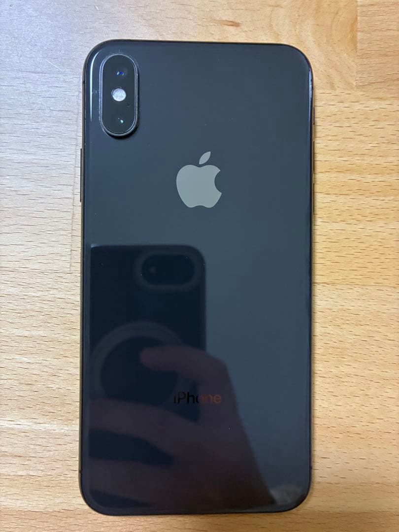 iPhone Xs 64GB SIMフリー