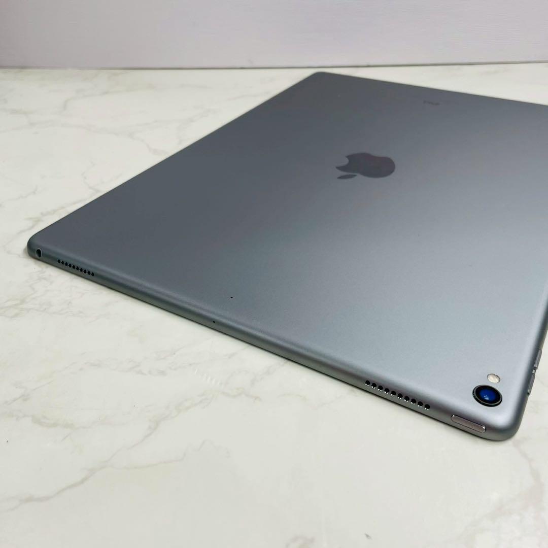 iPad Pro 12.9インチ 第2世代 256GB MP6G2J/A