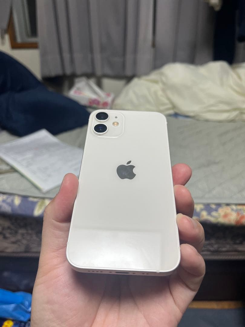 iphone12mini 128gb ホワイト　本体　バッテリー81%