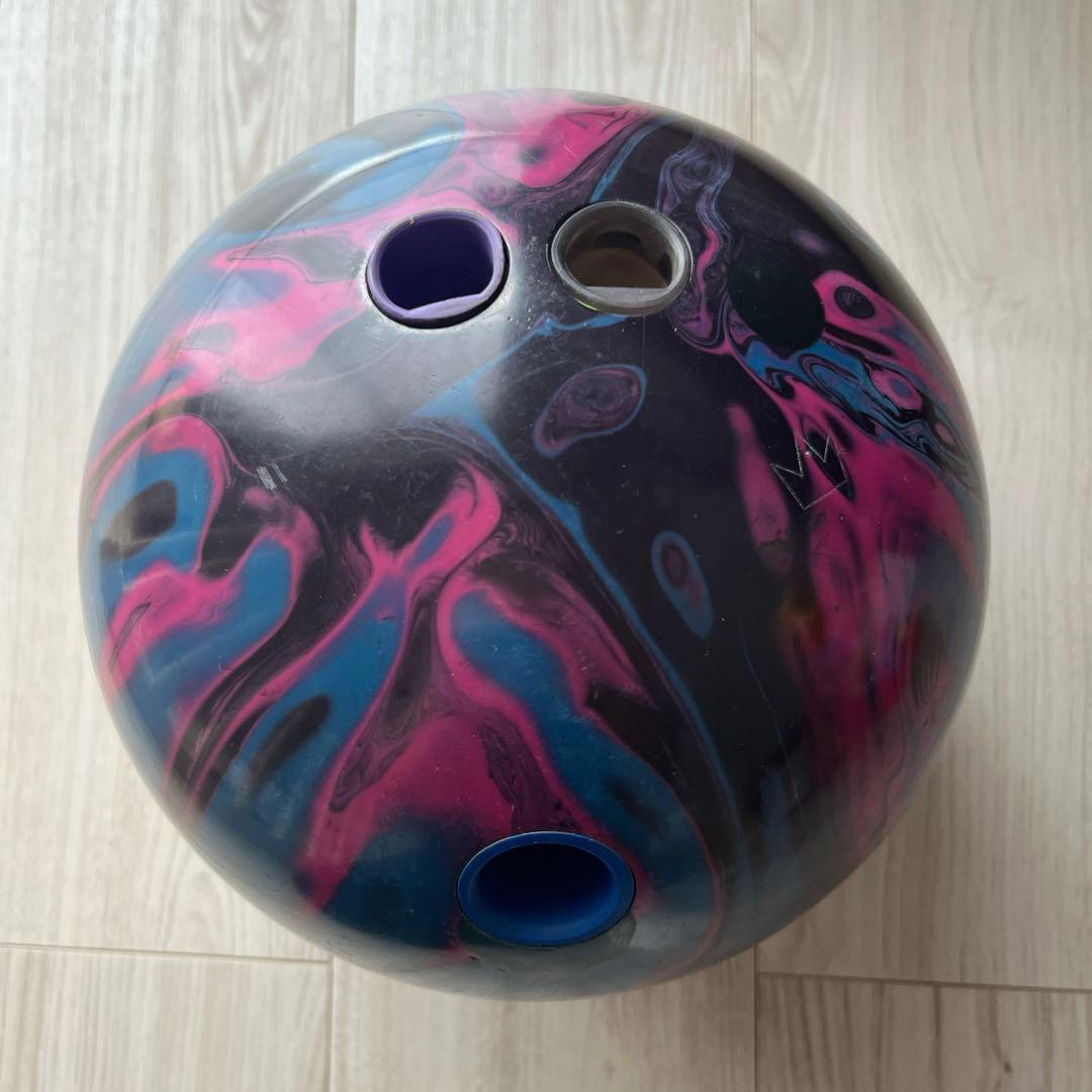 【日本限定モデル】15ポンド ヴァルキリー　ボウリングボール