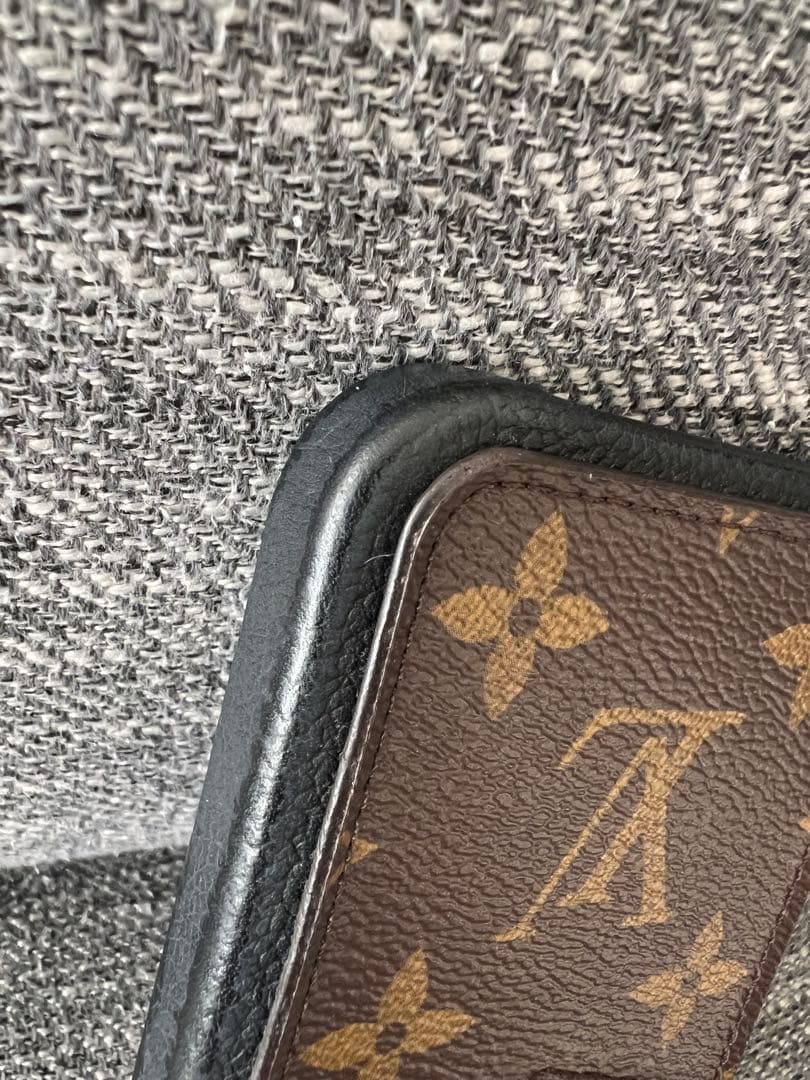 ルイヴィトン【 iPhone13Pro ケース 】