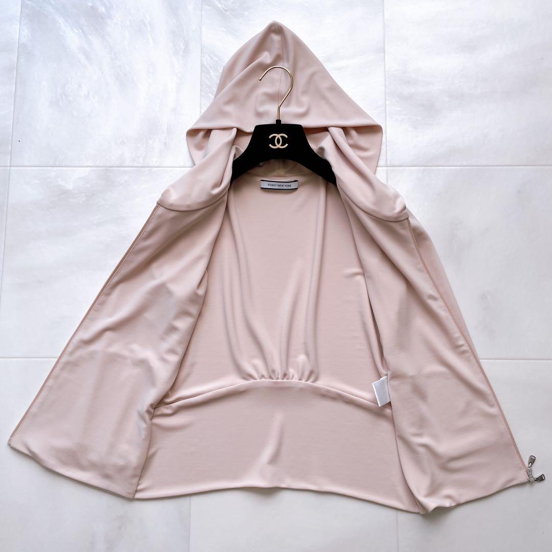 美品✨フォクシー するするパーカ マットストレッチジャージー ロゴプレート 40