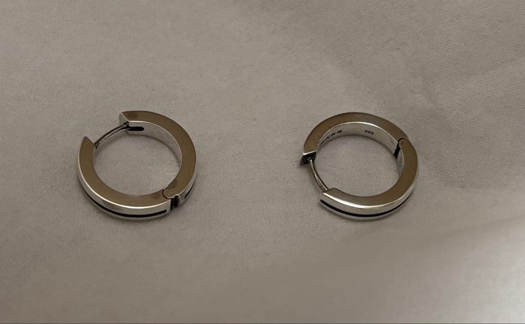 MARS マーズ　シルバー　ピアス　キャリー