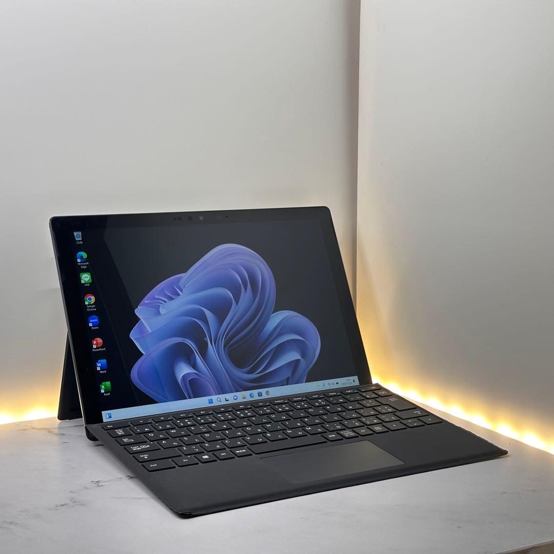 【ブラックモデル】Surface Pro7 Corei5/8GB/256GB