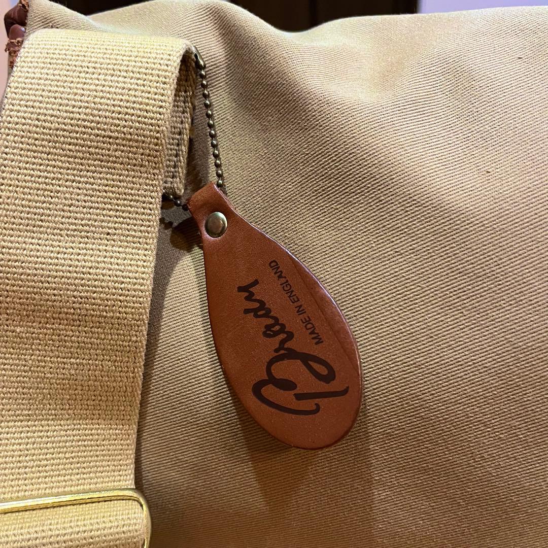 Bradyブレディ　ショルダーバッグ