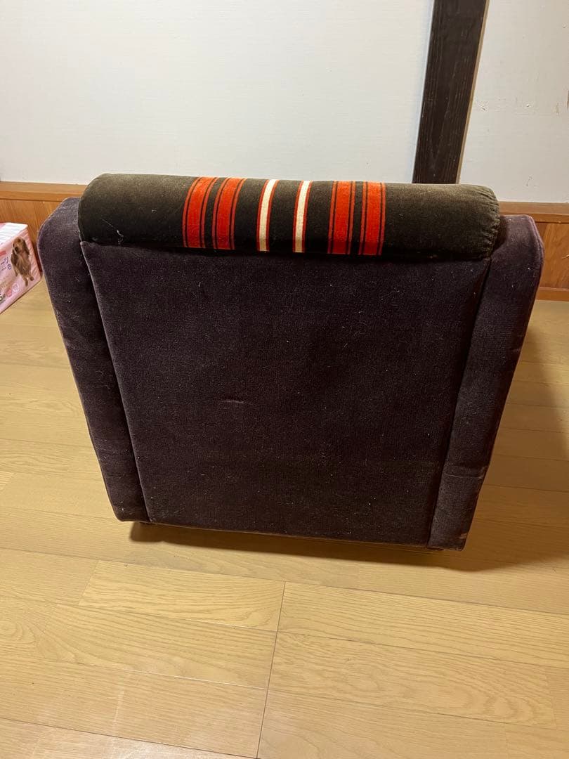 レトロ　モケット　1人掛けソファー