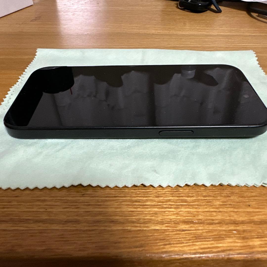 iPhone 15 ブラック 128GB SIMフリー