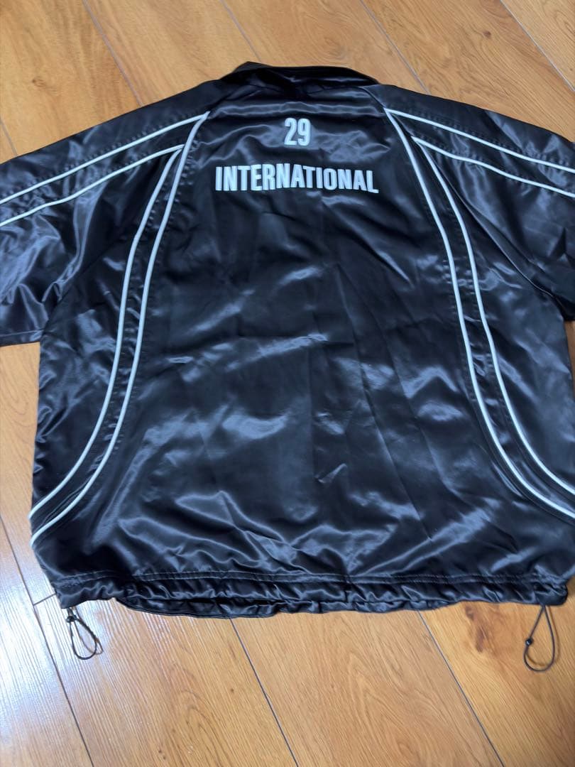 【皇后陛下断捨離中】Supreme ナイロンジャケット