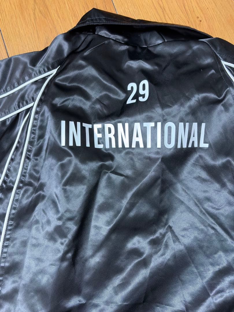 【皇后陛下断捨離中】Supreme ナイロンジャケット