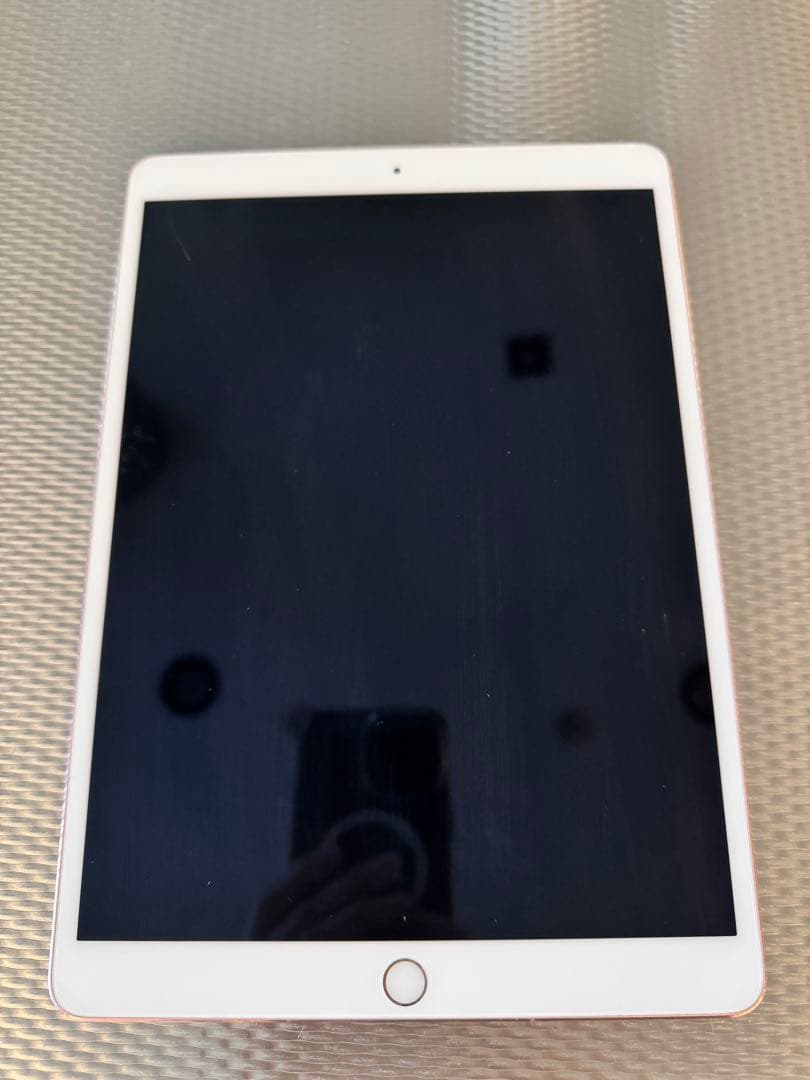 アップル　Apple iPad pro 10.5 64GB Wi-Fi カバー付
