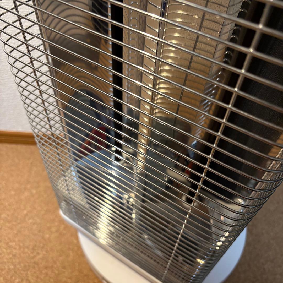 【美品】DAIKIN 遠赤外線暖房機 セラムヒート ERFT11WS-W