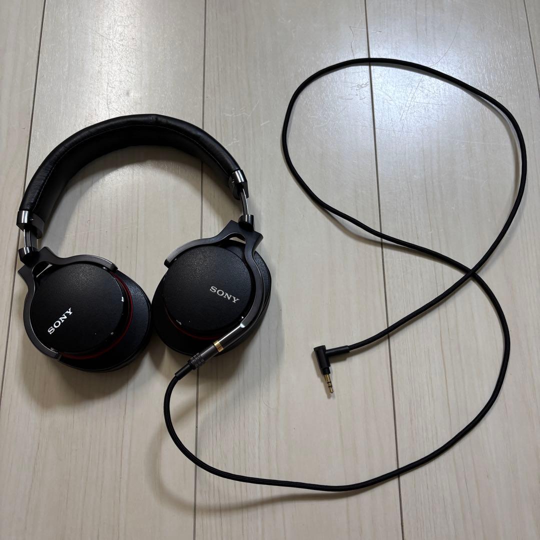 ヘッドホン SONY MDR-1A