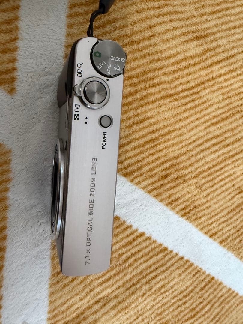 RICOH R8 デジタルカメラ シルバー ケース付