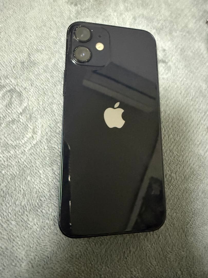 Apple iPhone 12 ブラック本体