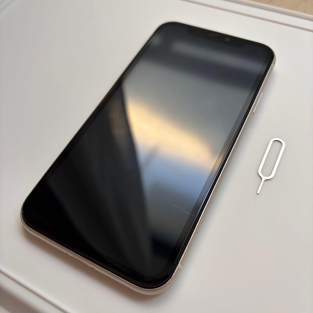 【iPhone11】256GB ホワイト　SIMフリー