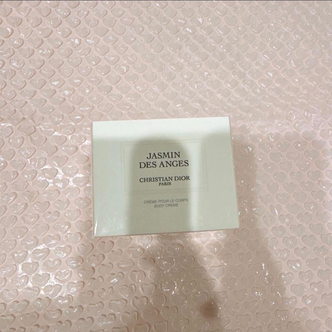 ボディクリーム rino