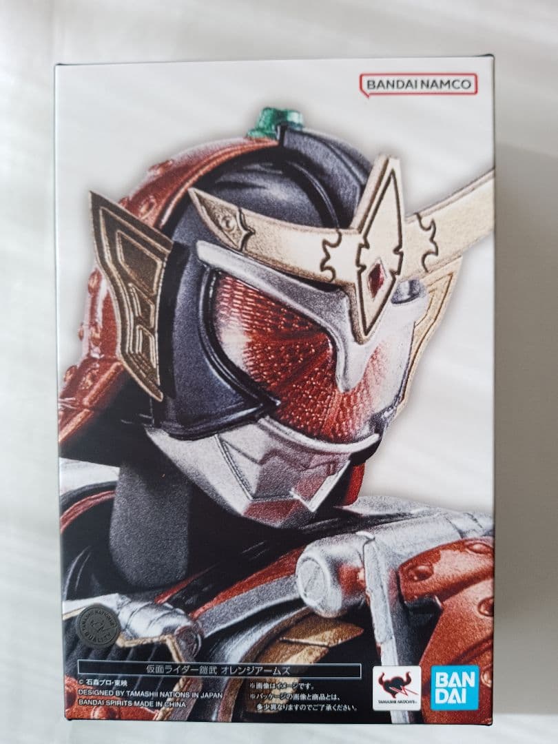 中古美品　S.H.Figuarts 仮面ライダー鎧武 真骨彫製法