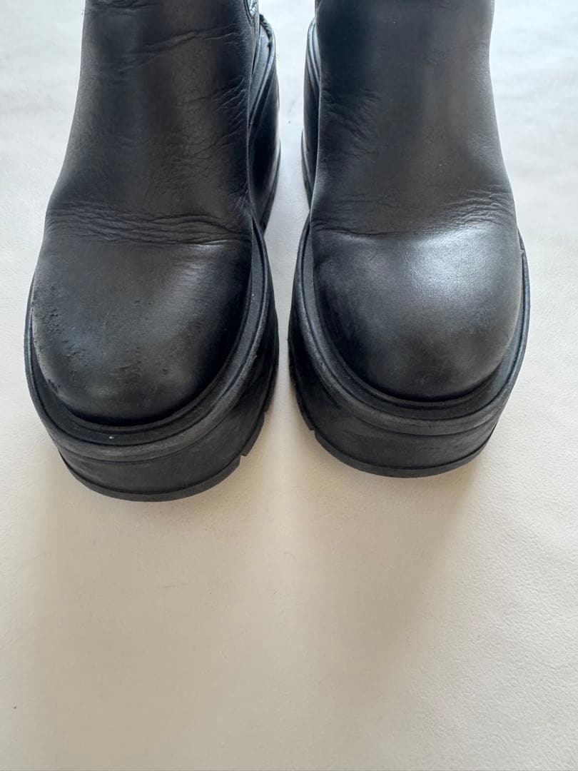 Valentino レザー チェルシーブーツ　23.5