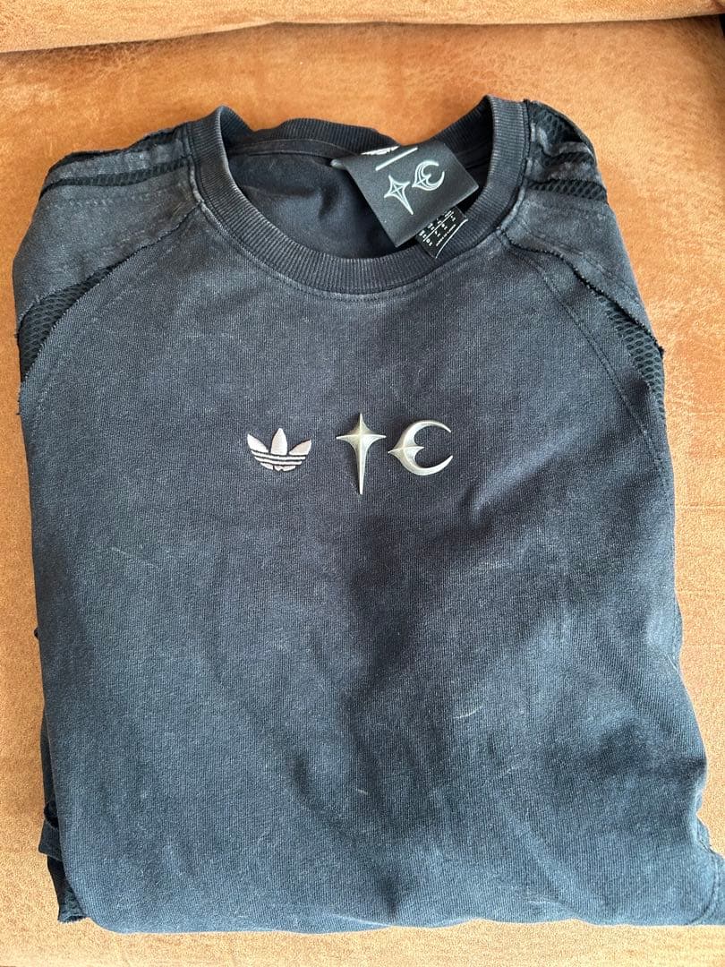 Thugclub×adidasコラボTシャツ