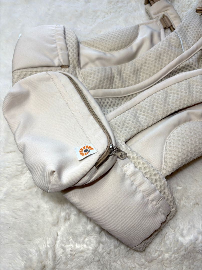 極美品【エルゴベビー】 オムニブリーズ ／ナチュラルベージュ